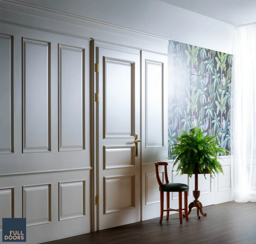 Full Doors szürke ajtó klasszikus enteriőrben